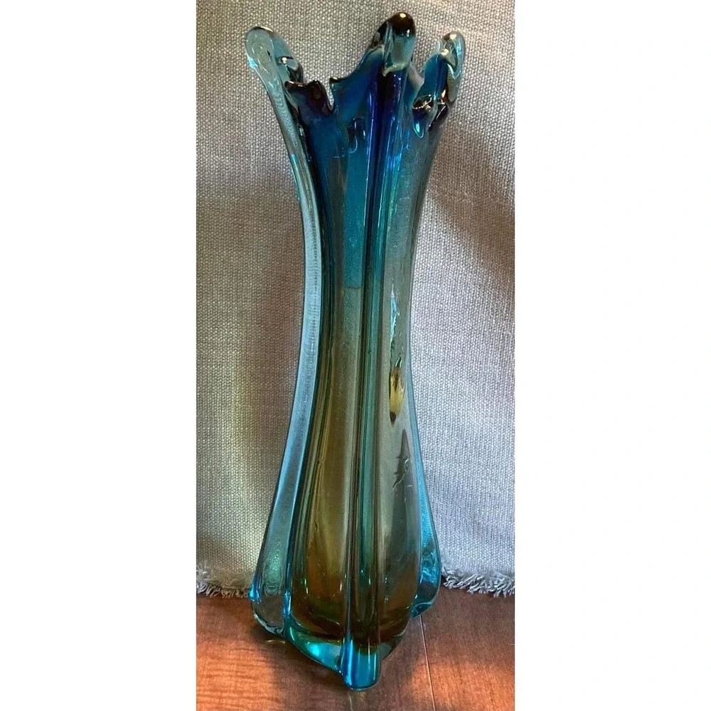Blue and Gold 3 Lobed Jagged Flame Top Vase 12-1/4